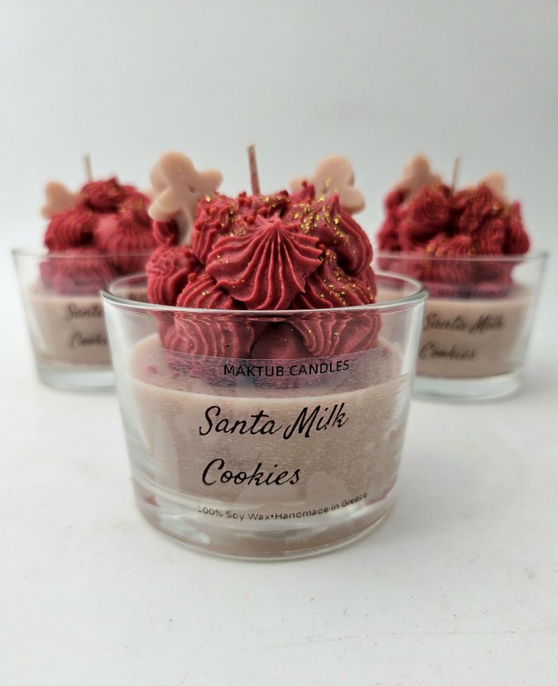 Φωτογραφία από Candy Jar Santa Milk Cookies